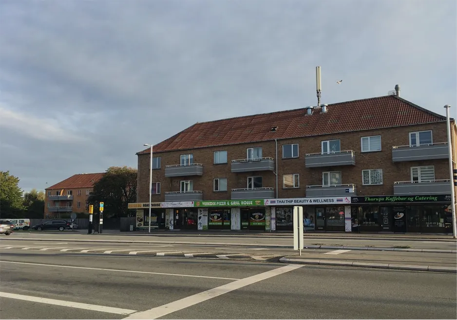 Herlev Hovedgade med butikker pg caféer