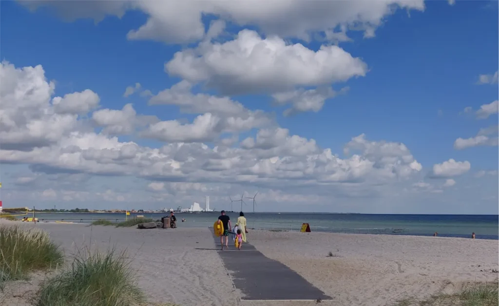 Vallensbæk Strand, en idyllisk badestrand i Vallensbæk Kommune