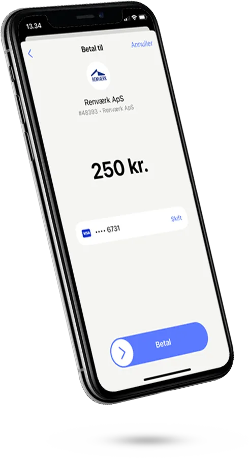 En kunde betaler sin vinduespudser via MobilePay